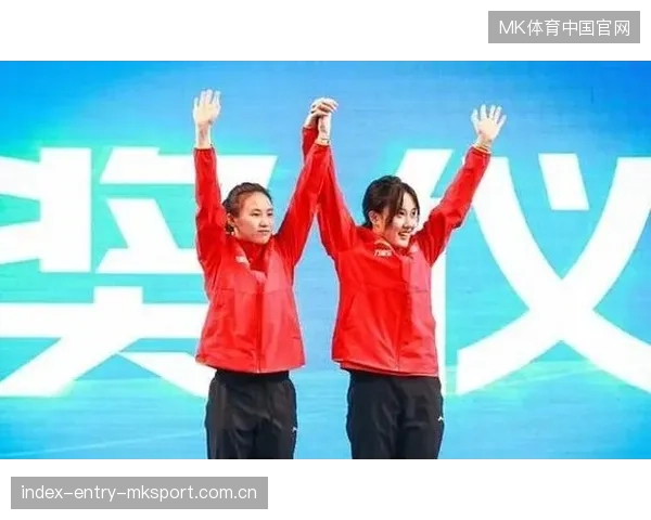 陈芋汐动作同步性绝佳，双人项目夺冠